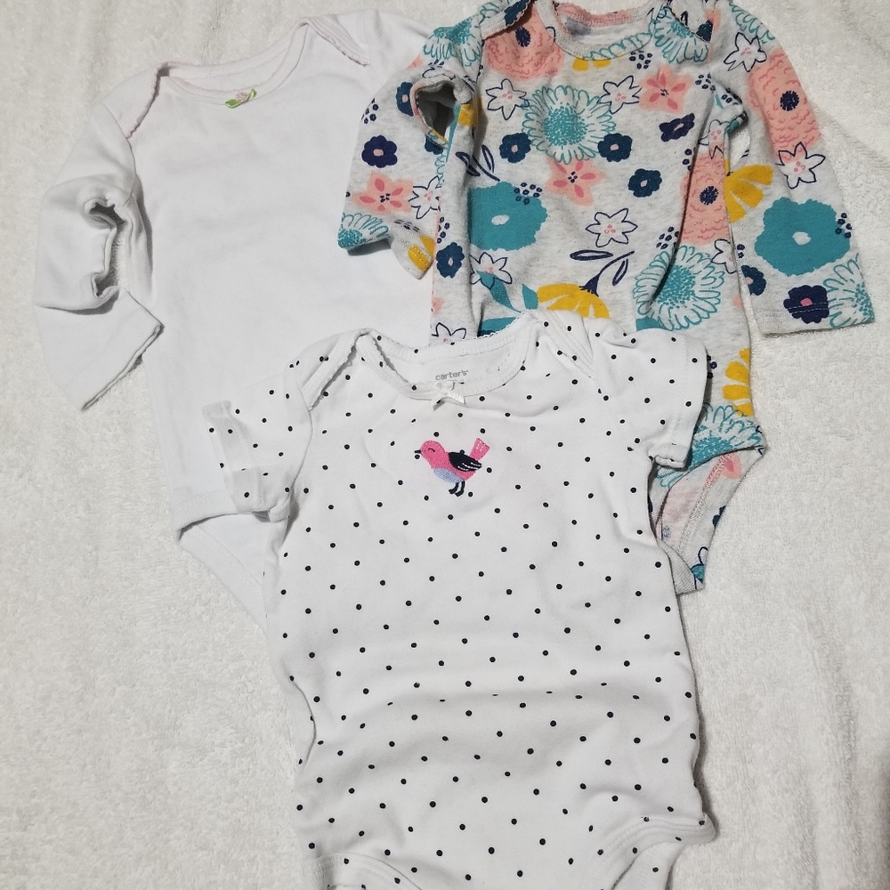 ❤ 3 for $15 ❤ Carter Onesies